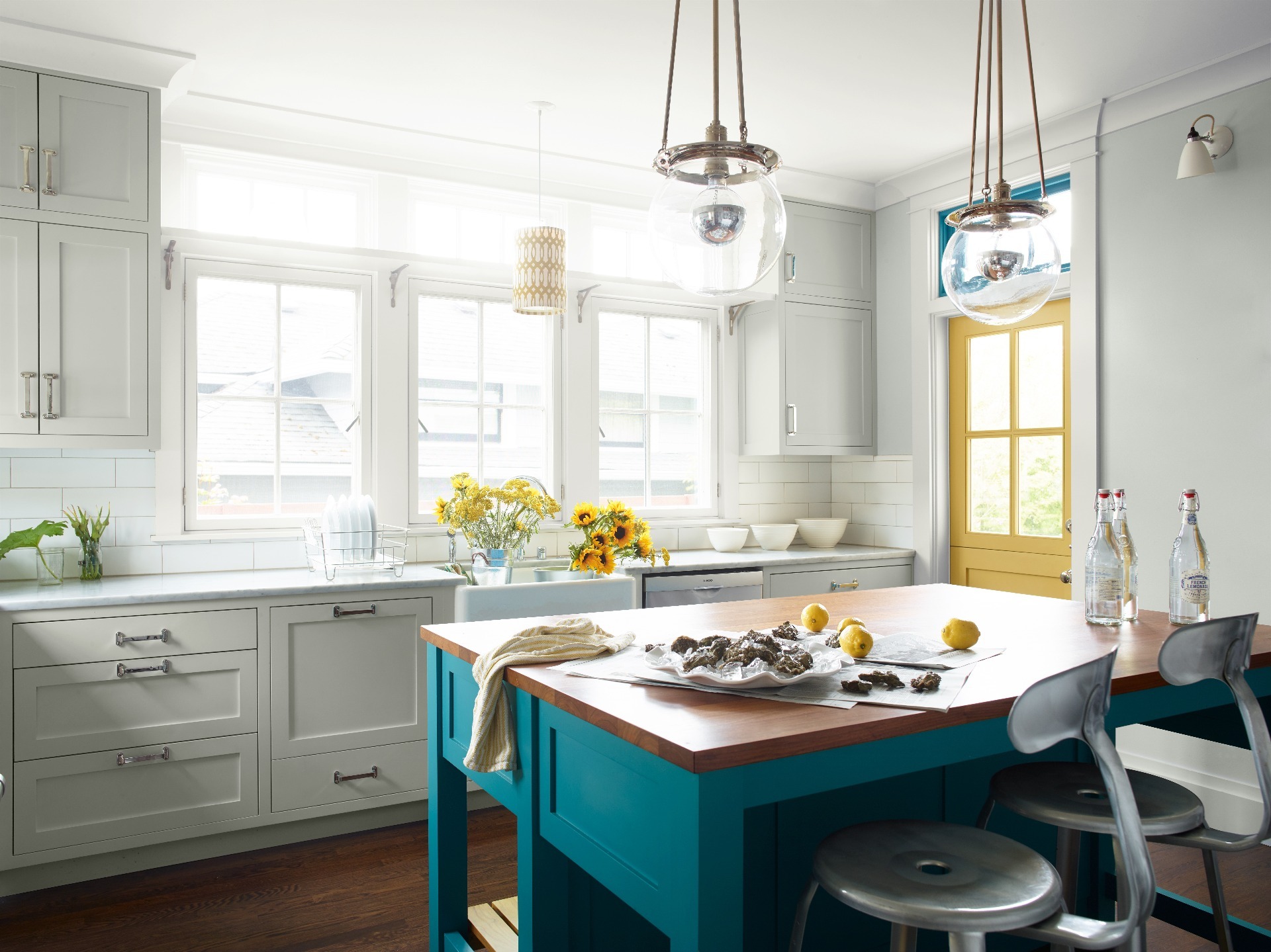 Benjamin Moore's Advance Satin Gloss used to paint kitchen cabinets.